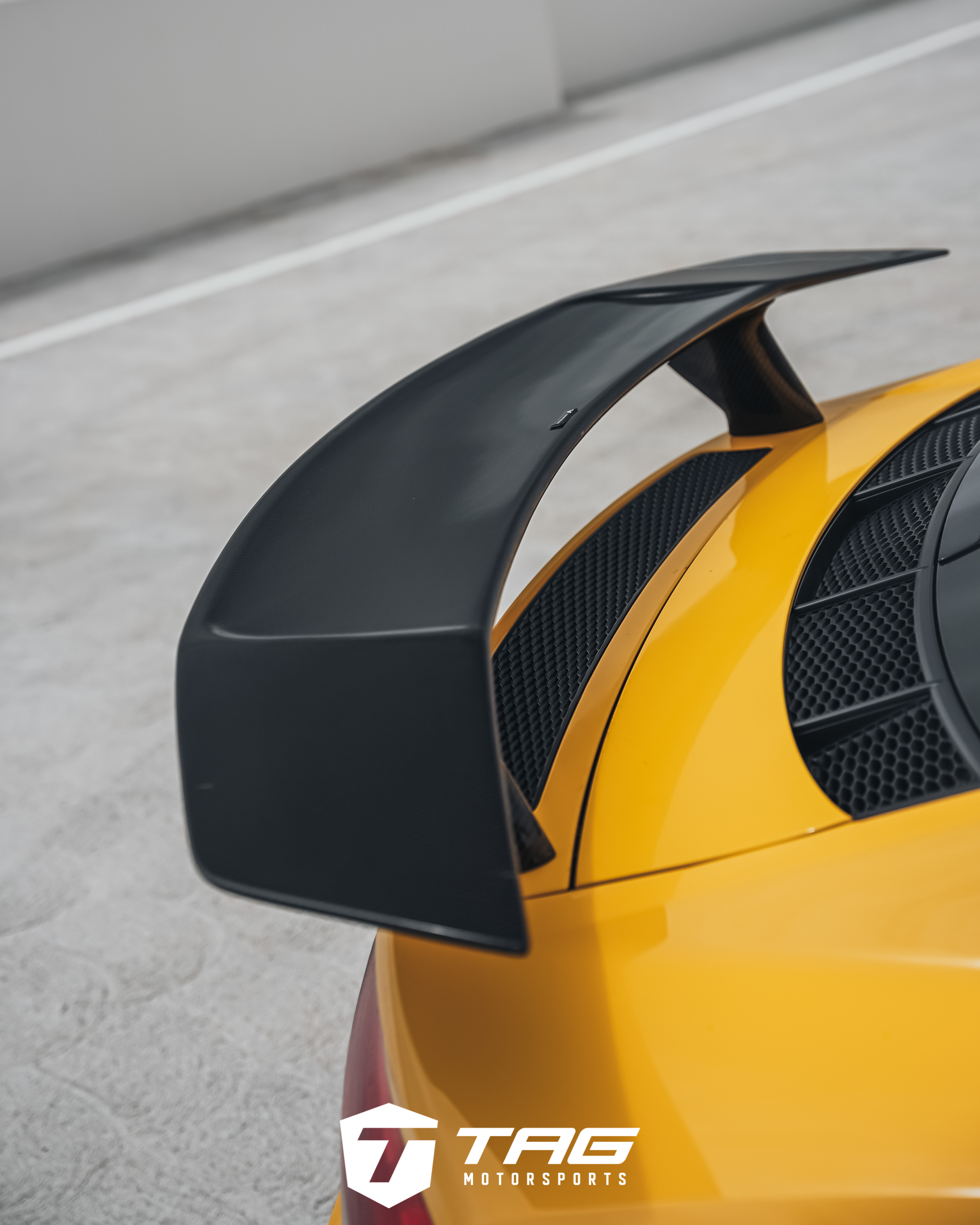 R8 DRESSED WITH VORSTEINER GOODIES - TAG MOTORSPORTS - Rennlist ...