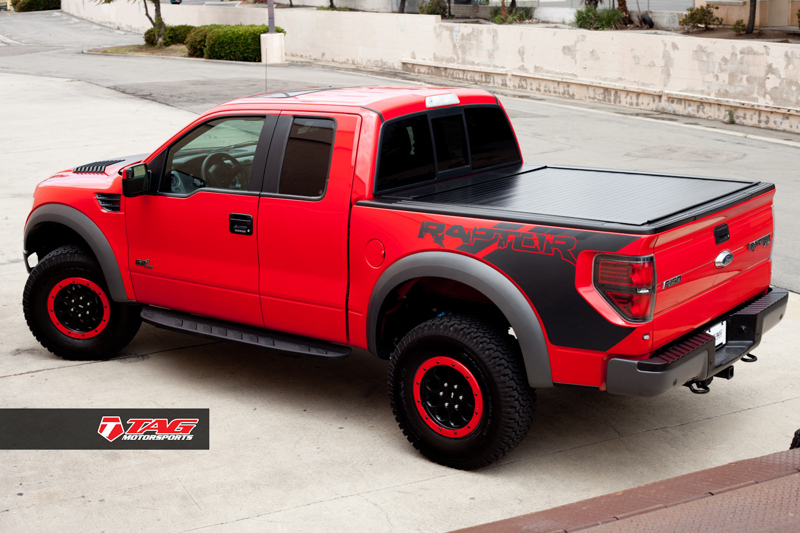 Race red ford raptor for sale #4