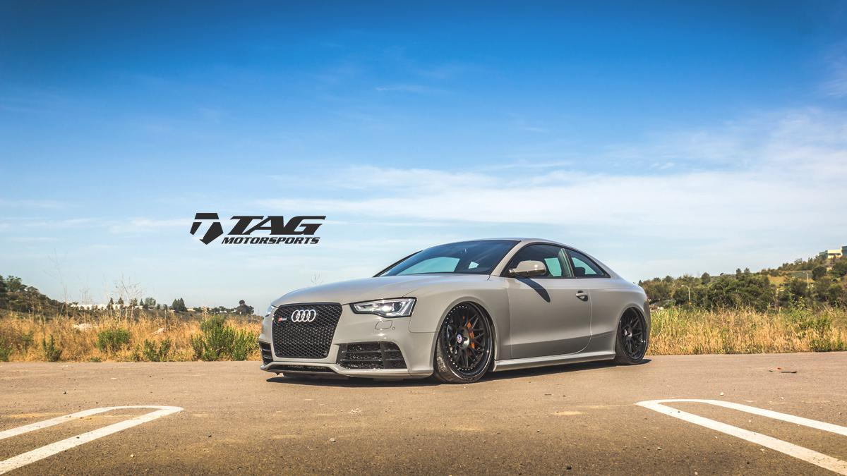 14' RS5 ON HRE 300 CLASSICS