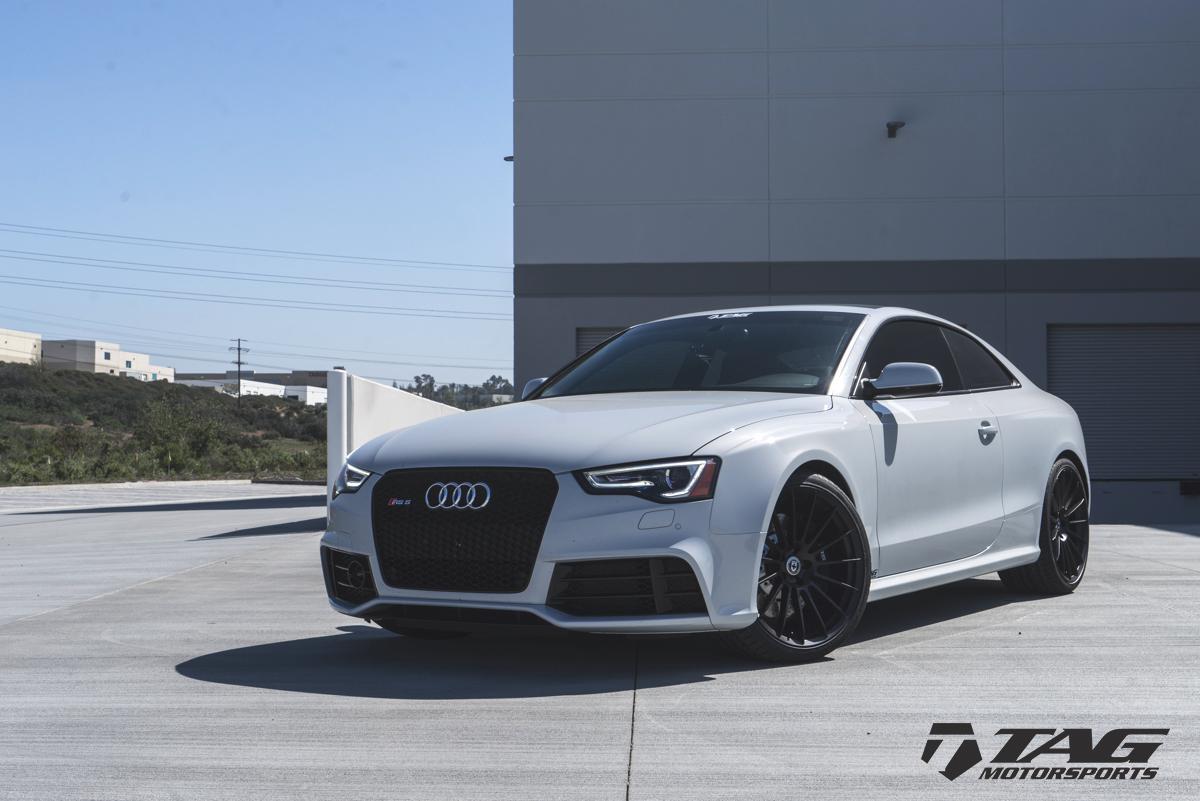 15' RS5 ON HRE FF15