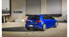 15' VW Golf R on Vossen CVT