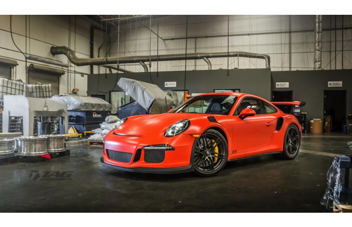 16' PORSCHE GT3RS ON HRE P106