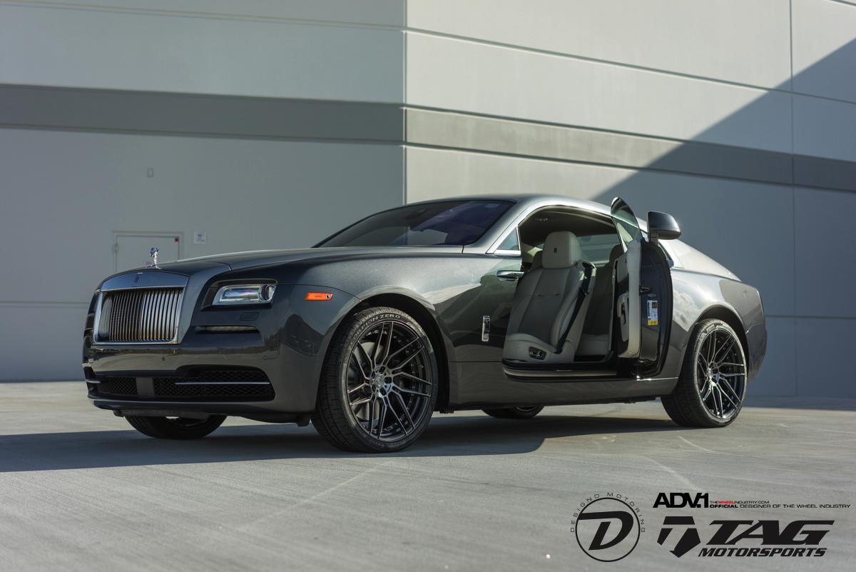 16' WRAITH ON ADV WHEELS