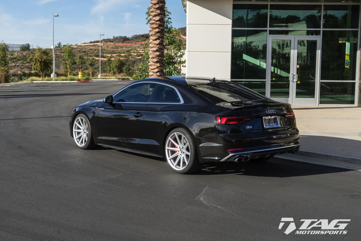 18' B9 S5 on 20" Vossen VFS10