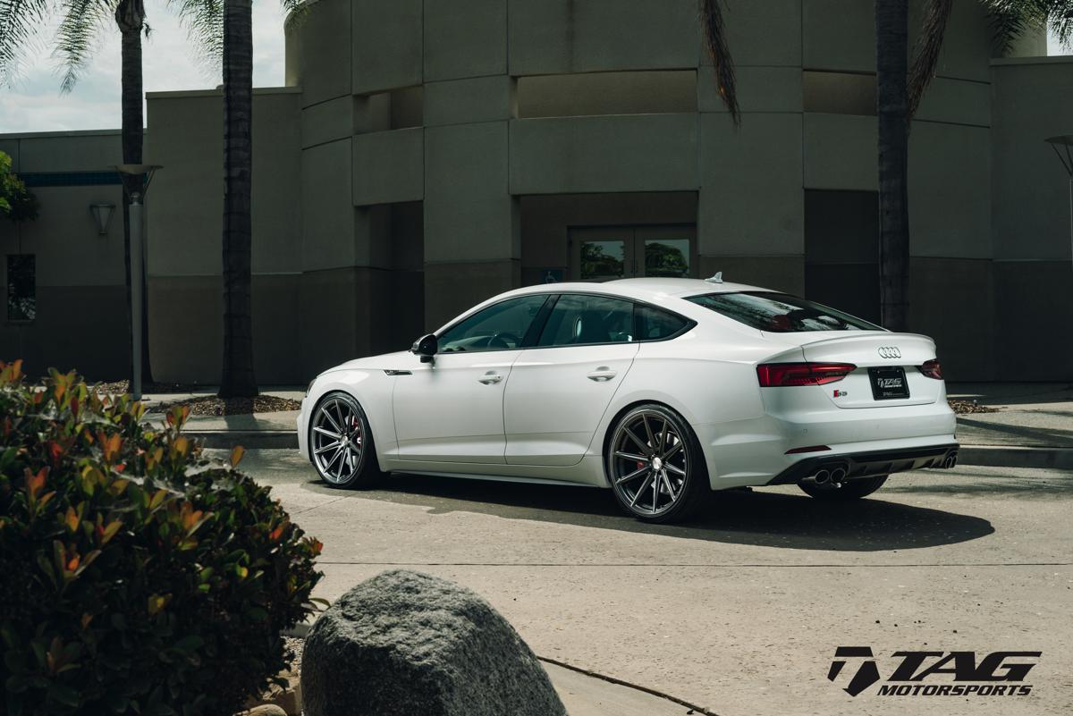 18' B9 S5 Sportback on 20" Vossen VFS10 Wheels