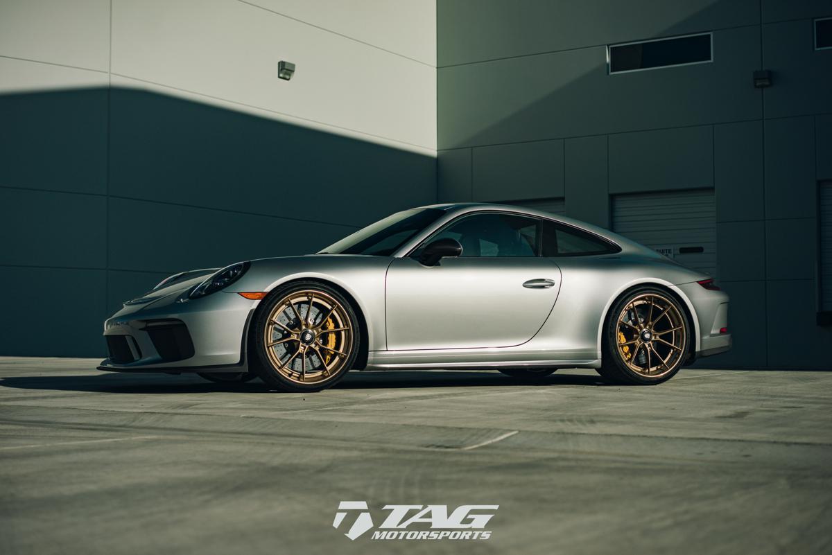 18' GT3 Touring on 21" ANRKY AN32 Wheels