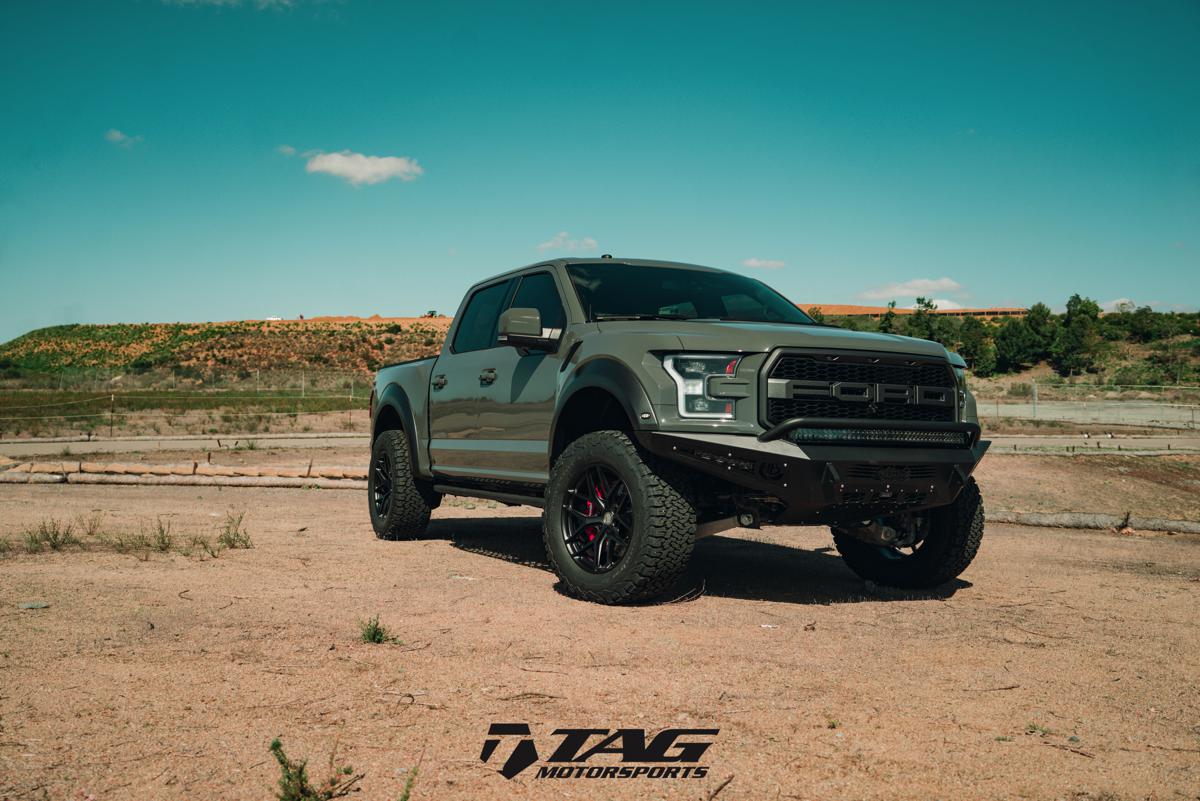 18' Raptor on Brembo & HRE P161