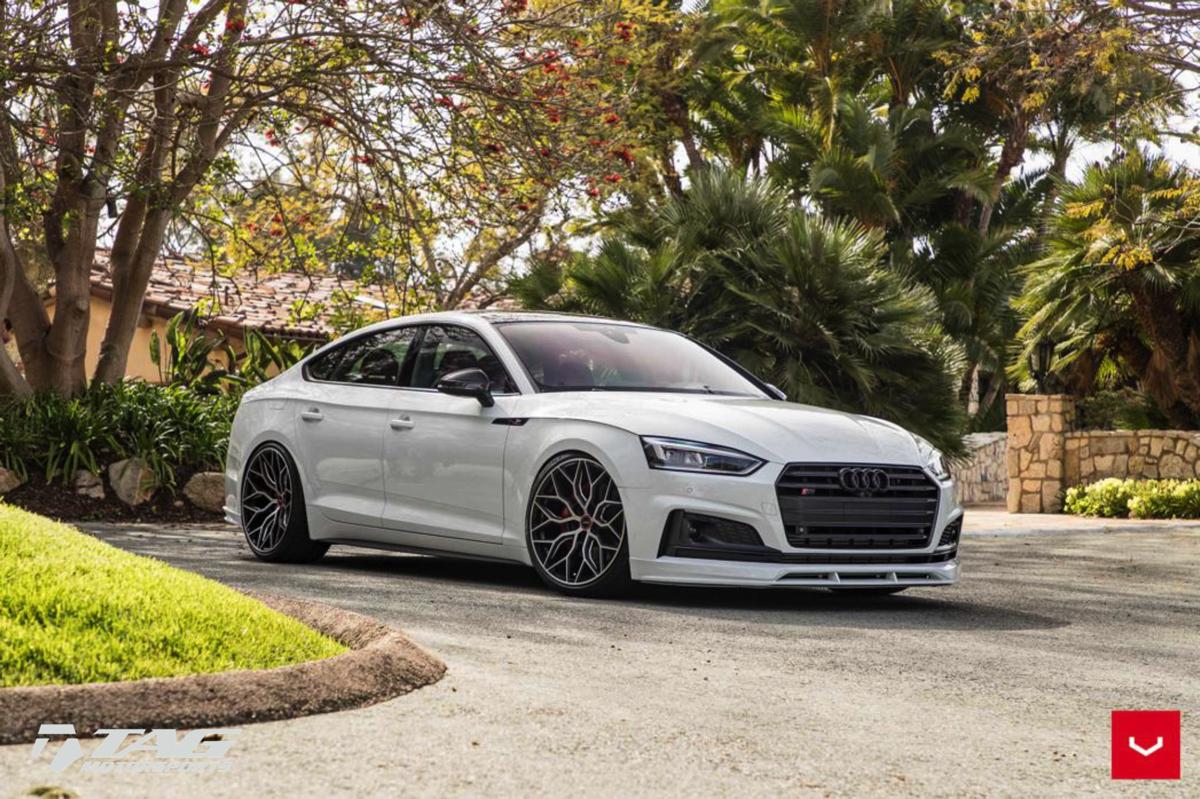 18' S5 Sportback on Vossen HF-2 Wheels