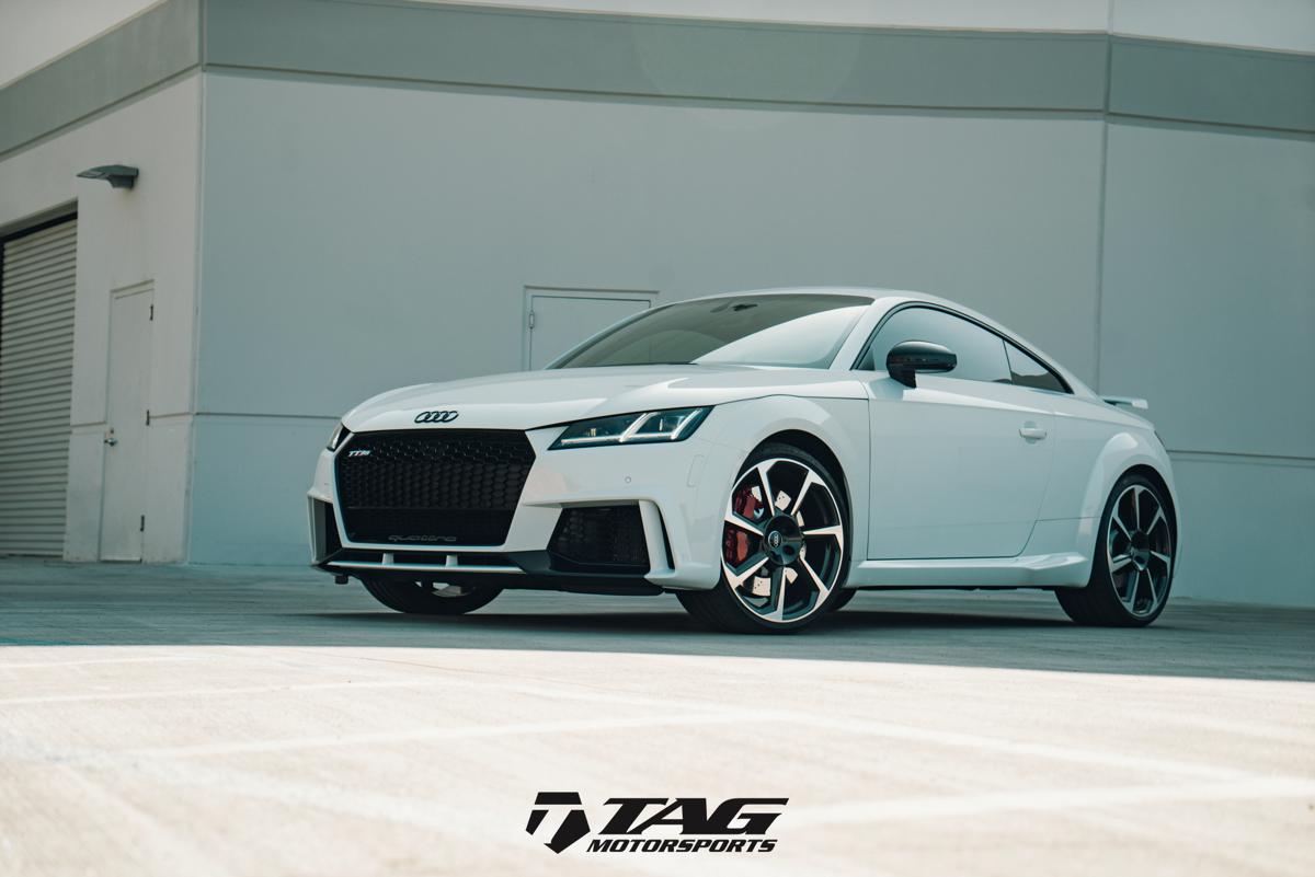 18' TTRS TAG Blackout