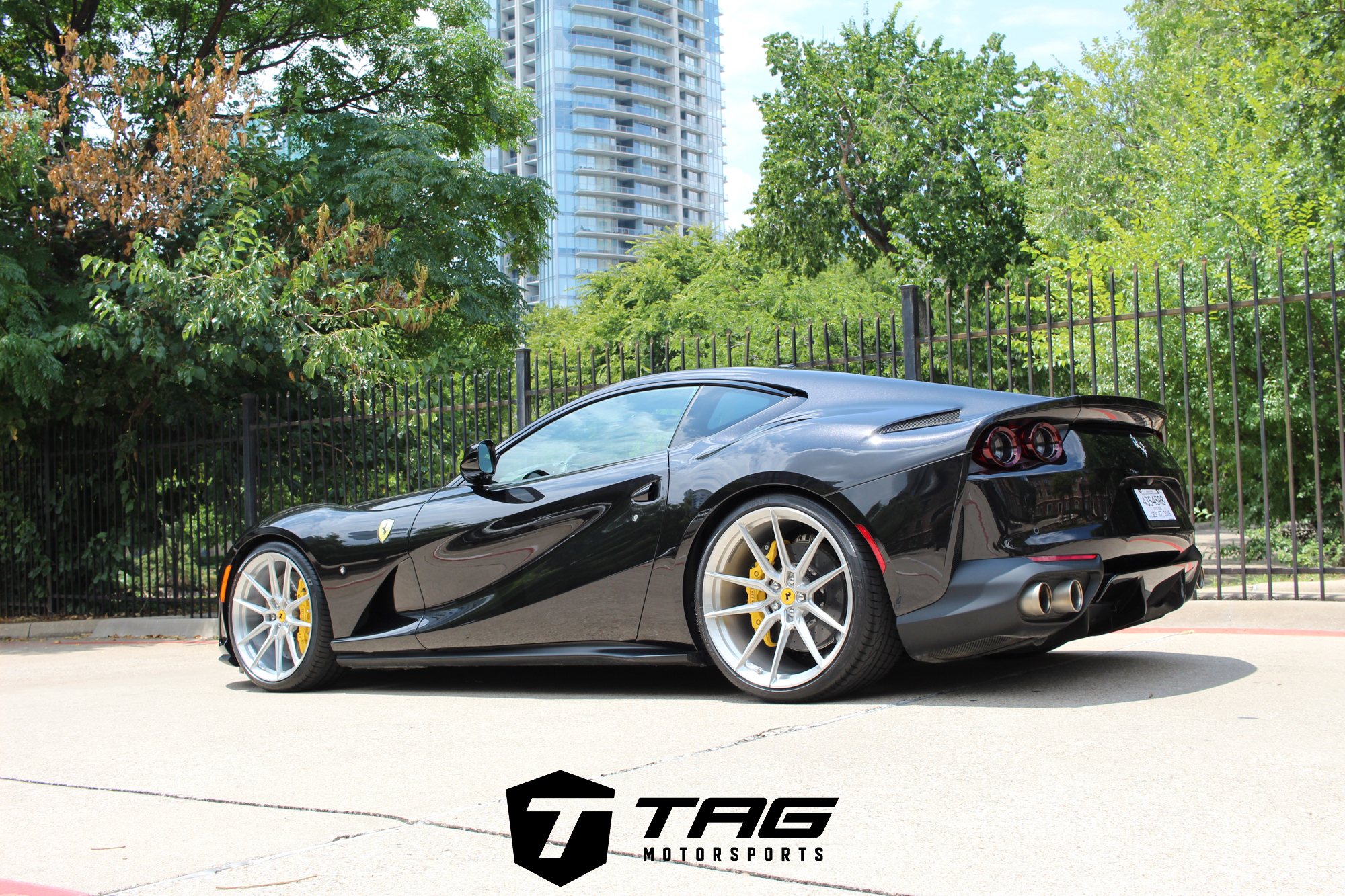 19' 812 Superfast on Novitec NF9 Wheels