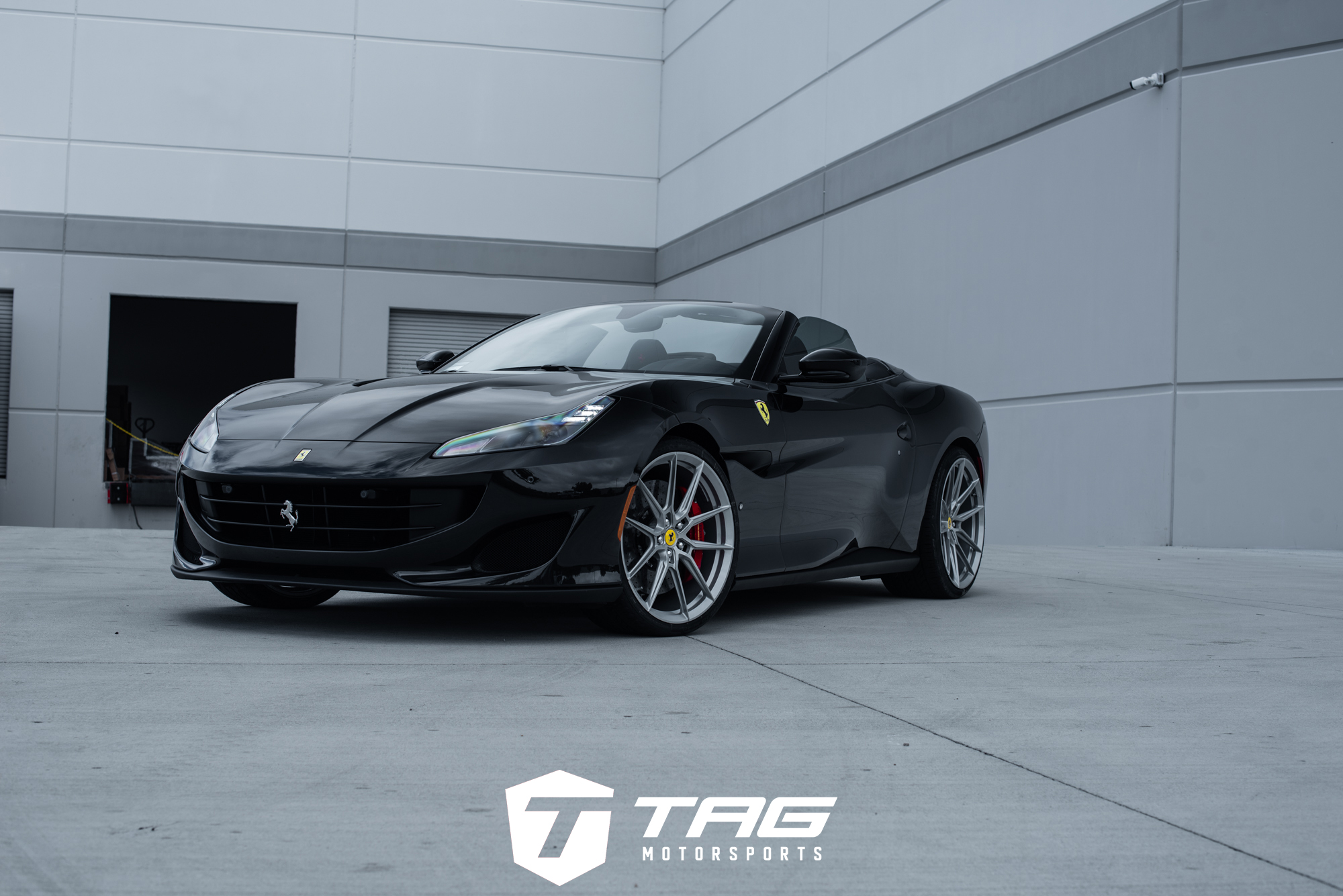 19' Ferrari Portofino on Vossen x Novitec Wheels