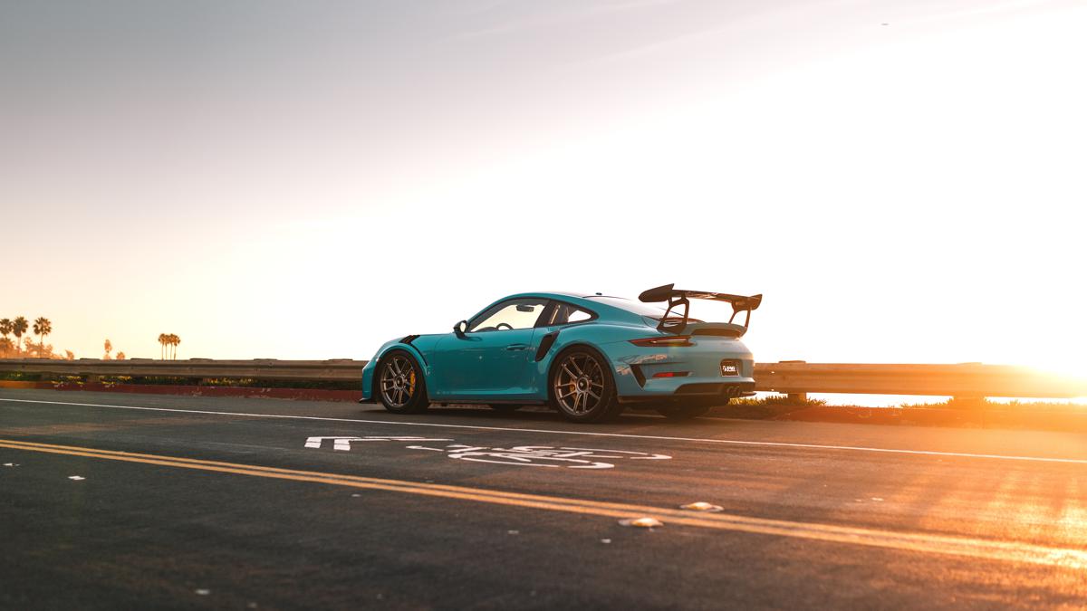 19' GT3RS on HRE RC104 Wheels