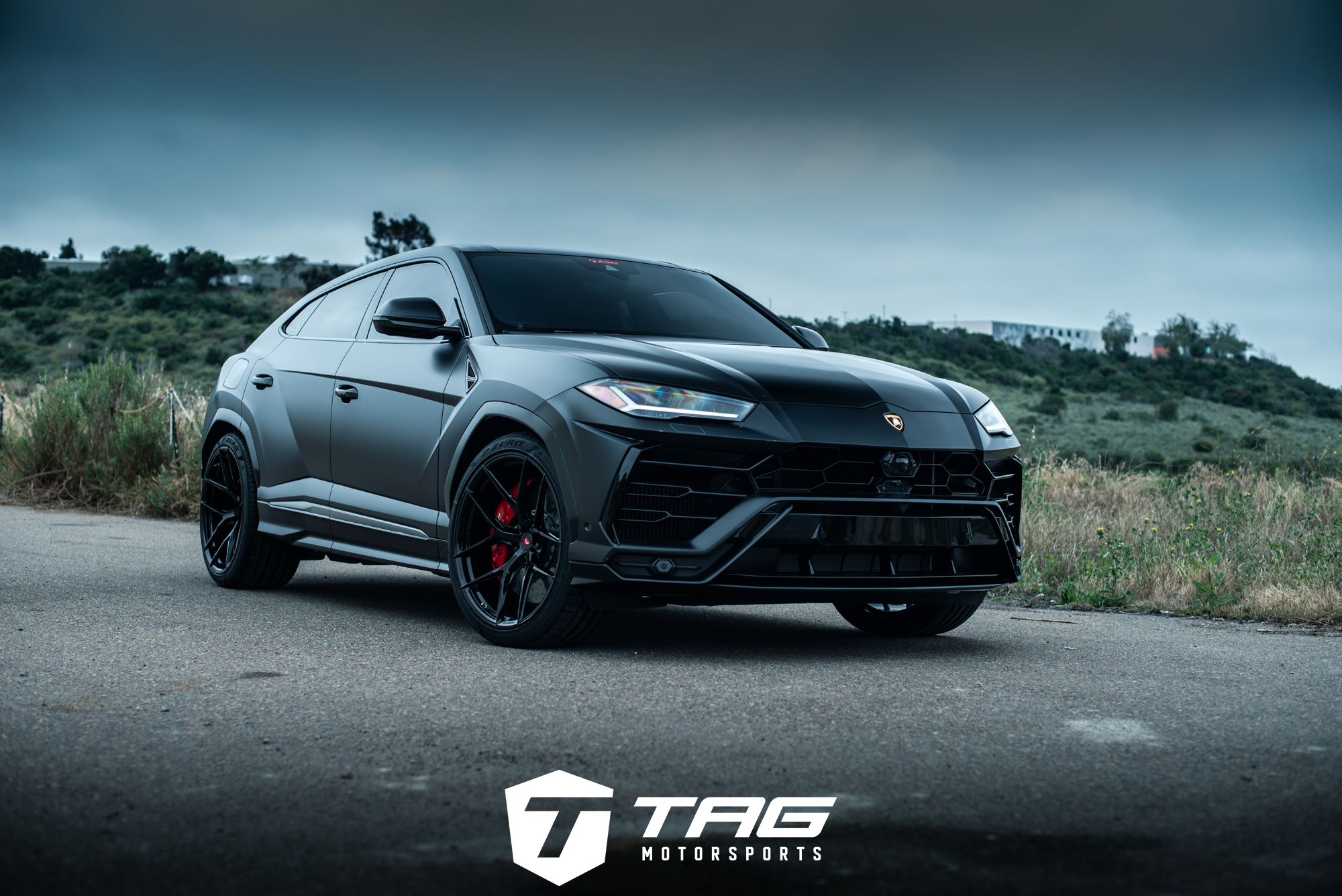 19' Lamborghini Urus on Vossen Forged Wheels