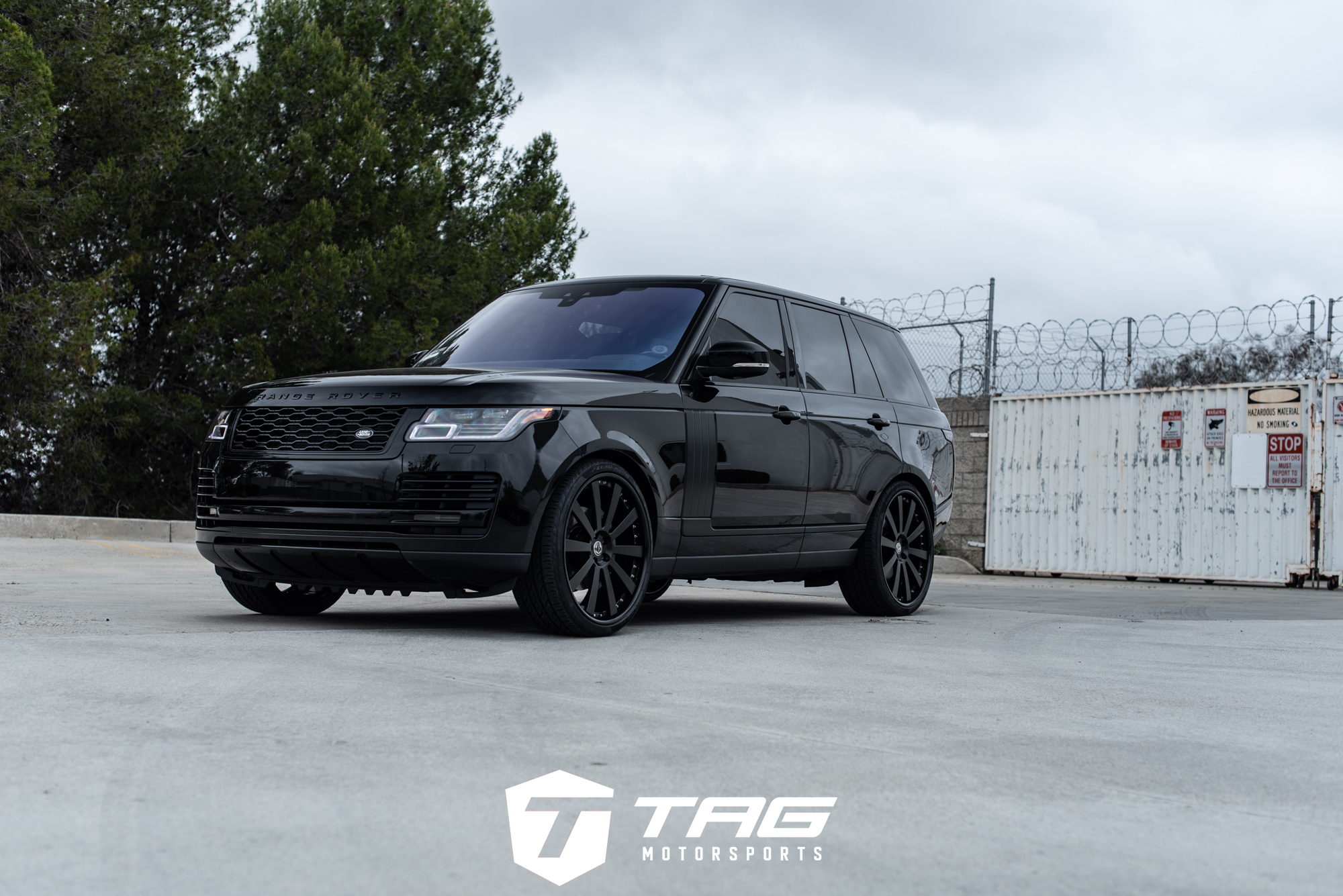 19' Range Rover Full Size on HRE 943RL