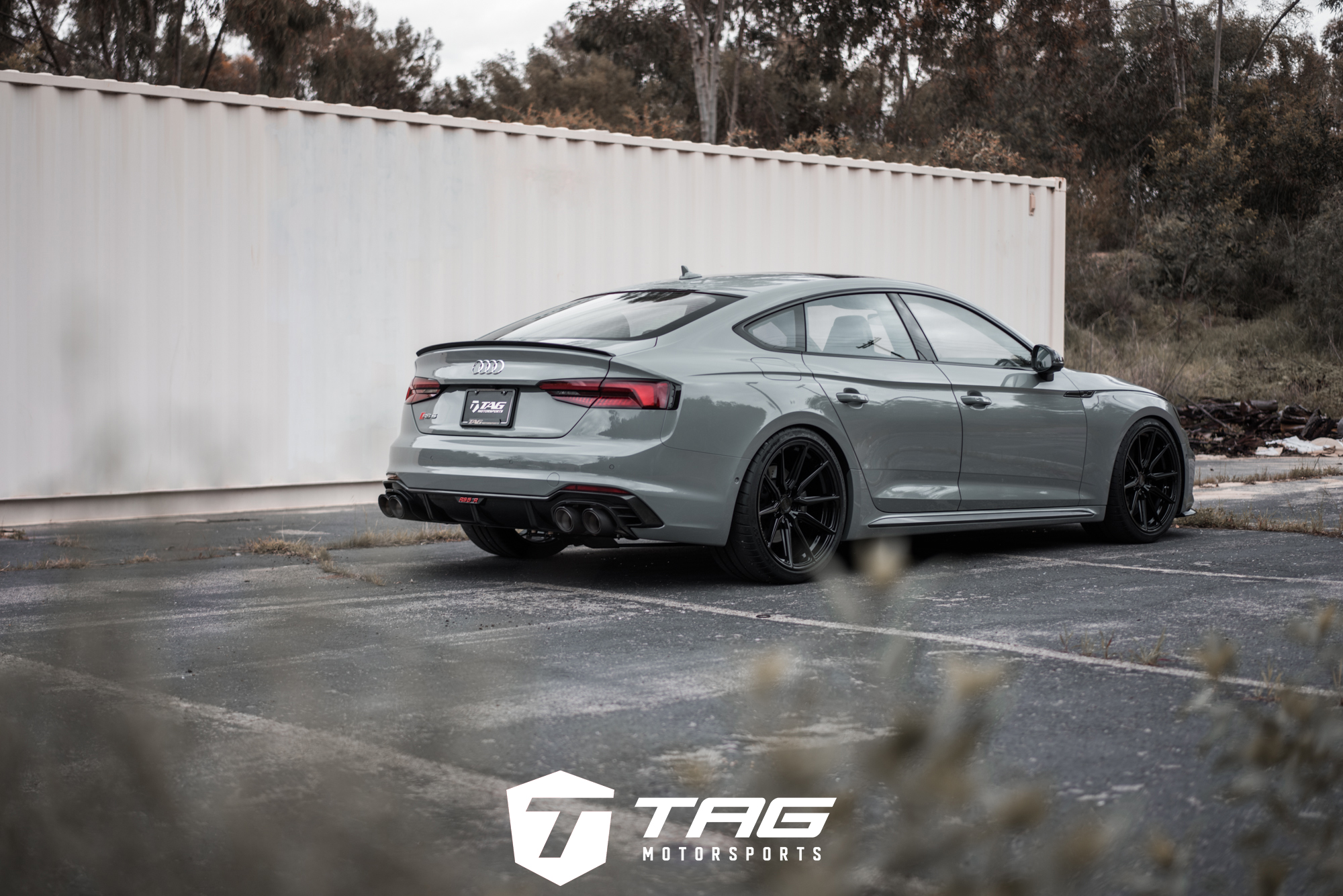 19' RS5 on Vossen HF-3 Wheels