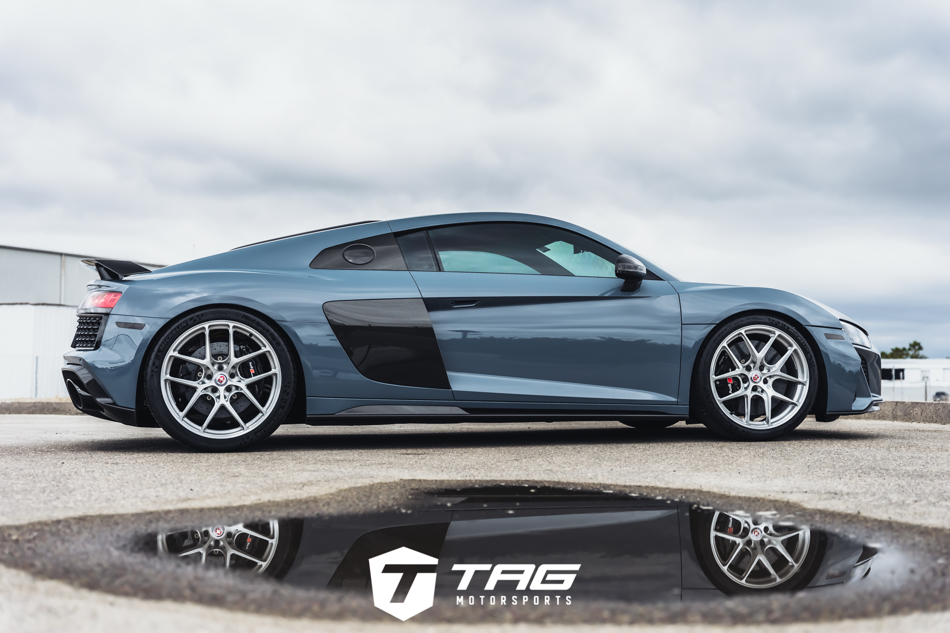 20' R8 on HRE R101LW Wheels