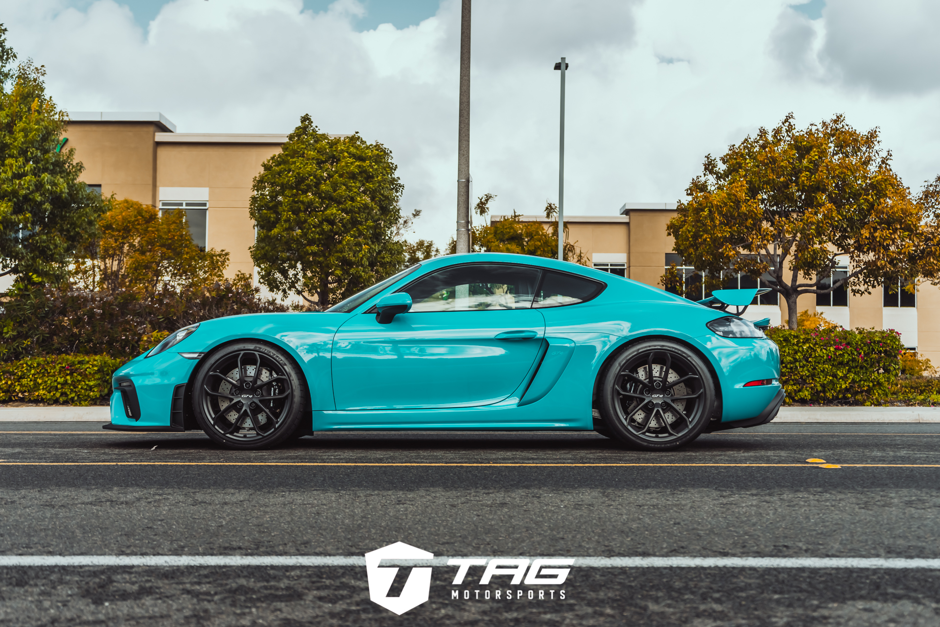 718 Cayman GT4 with Techart Nose Lift