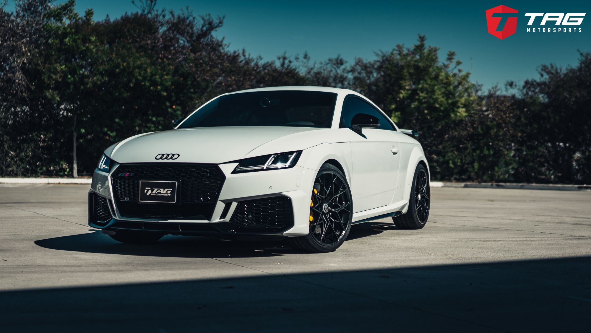 Audi TT RS on HRE Flowform FF10s