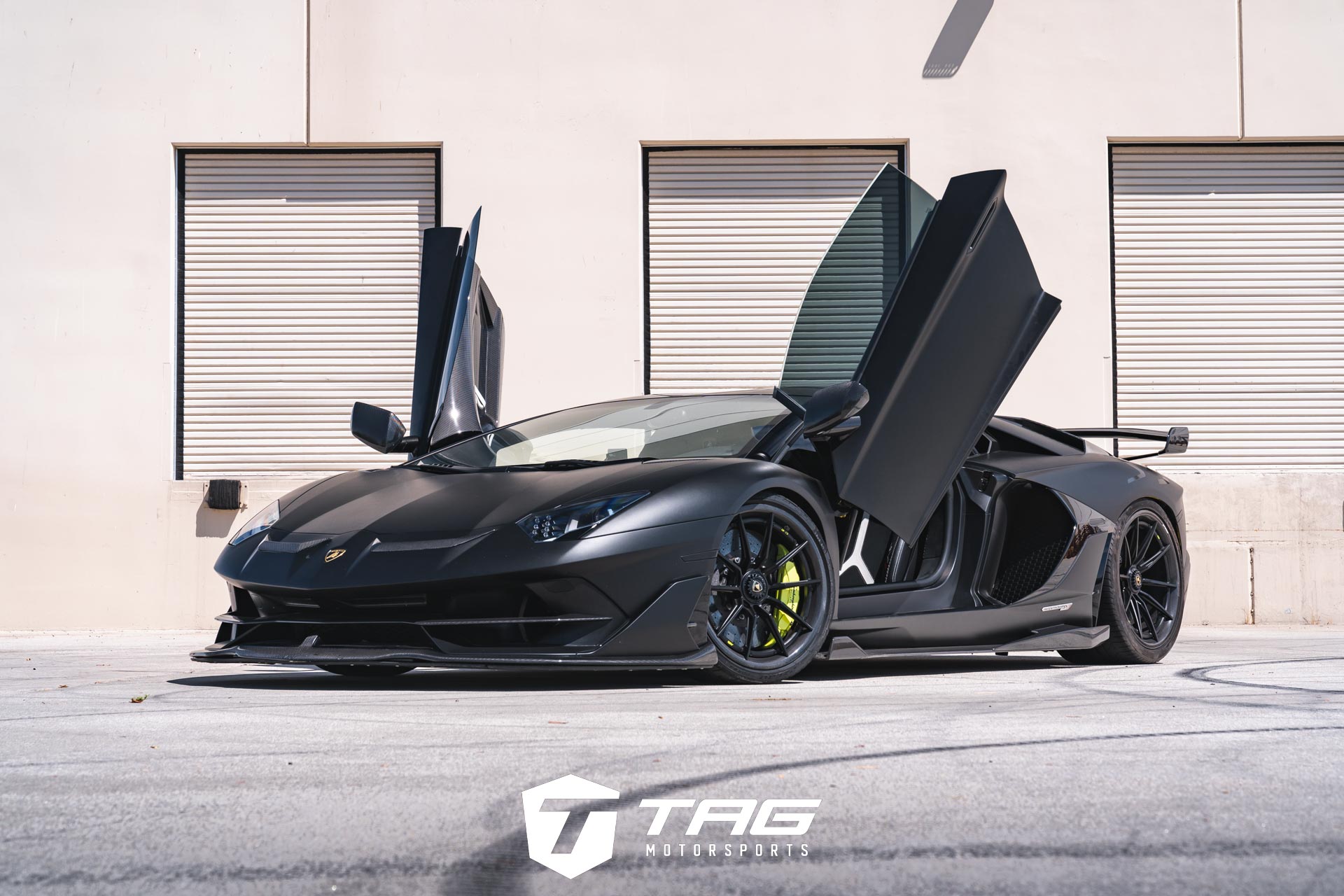 Aventador SVJ Lowered on AL13 Wheels