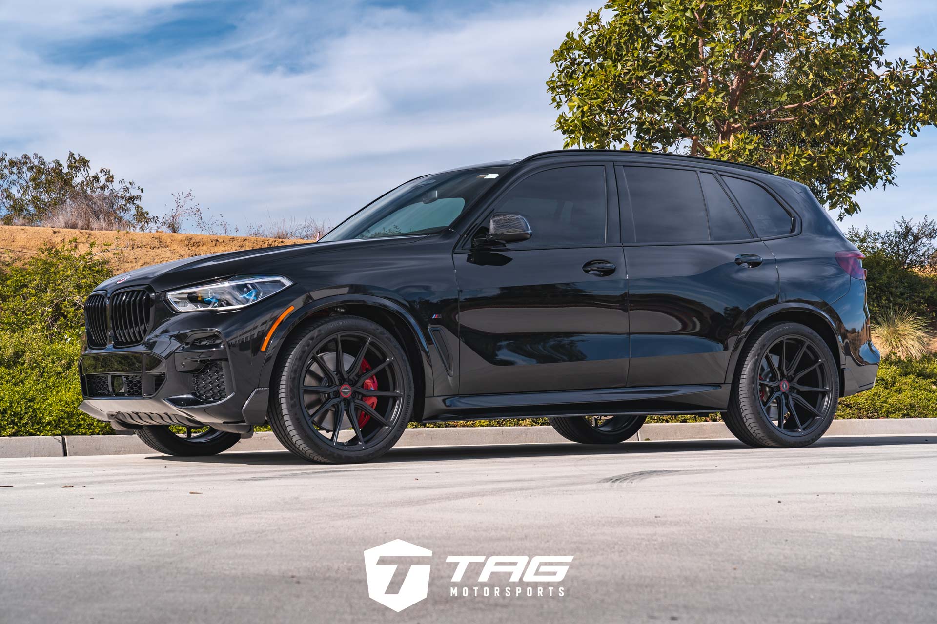 X5 M50i on Vossen HF-3 Wheels