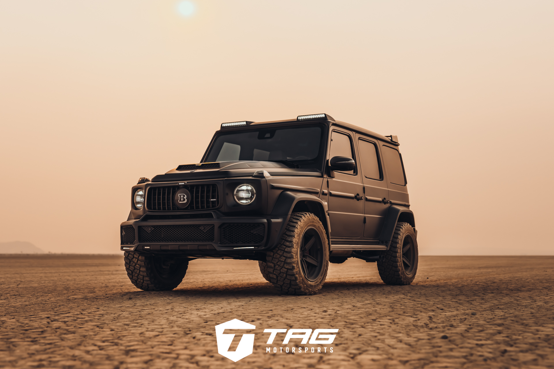 Brabus G700 Widestar Desert Shoot