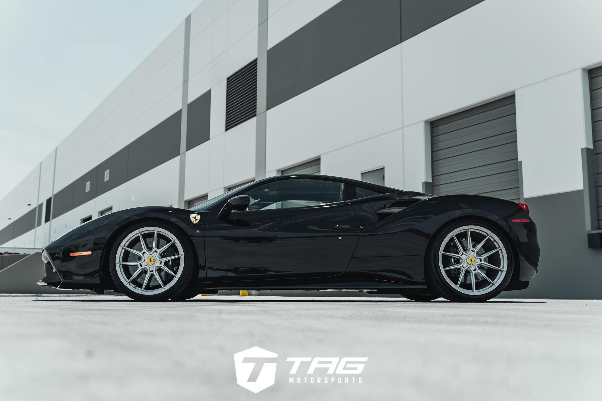 488 Lowered on Novitec NF9 Wheels