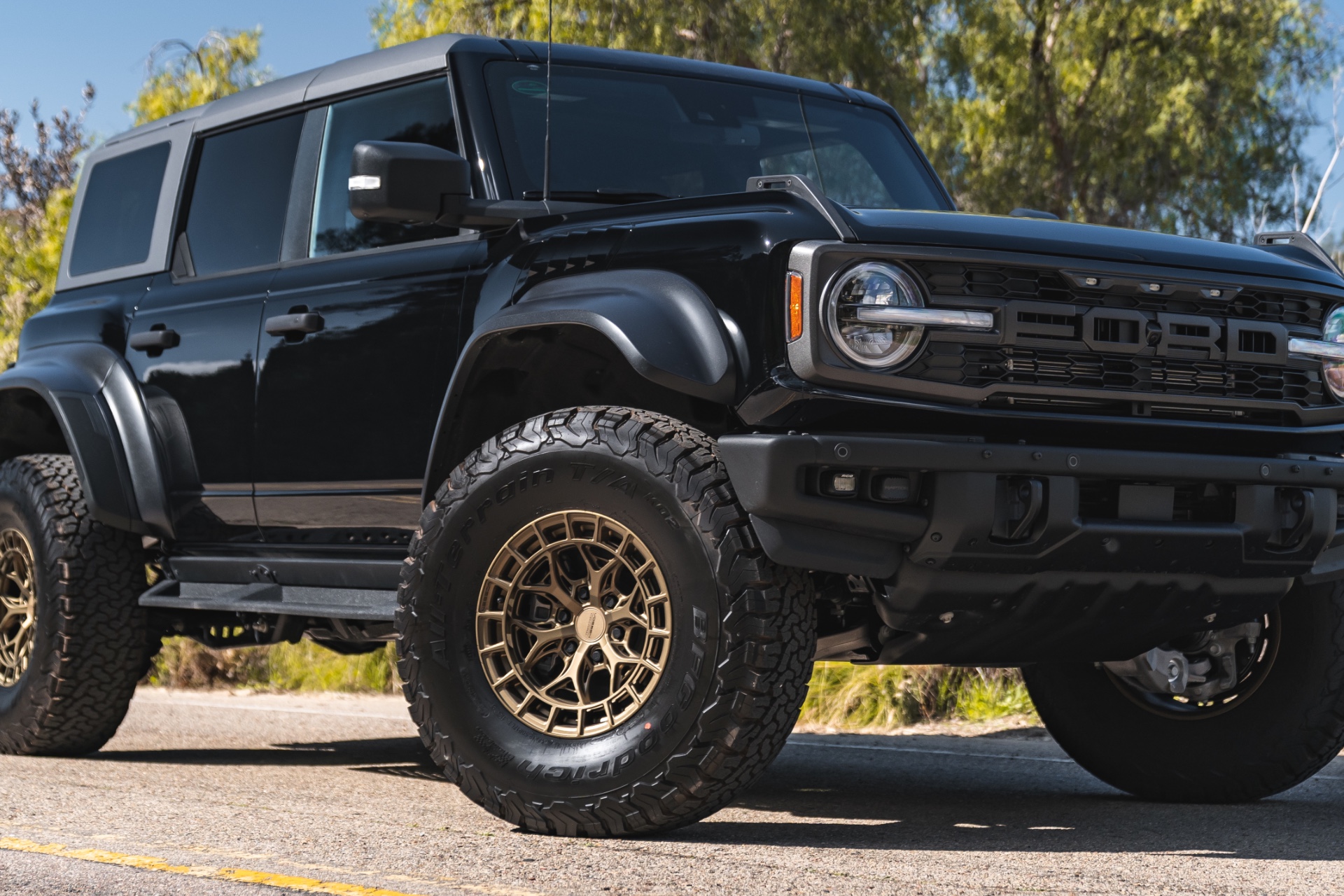 Bronco Raptor on Vossen HFX-1 Wheels