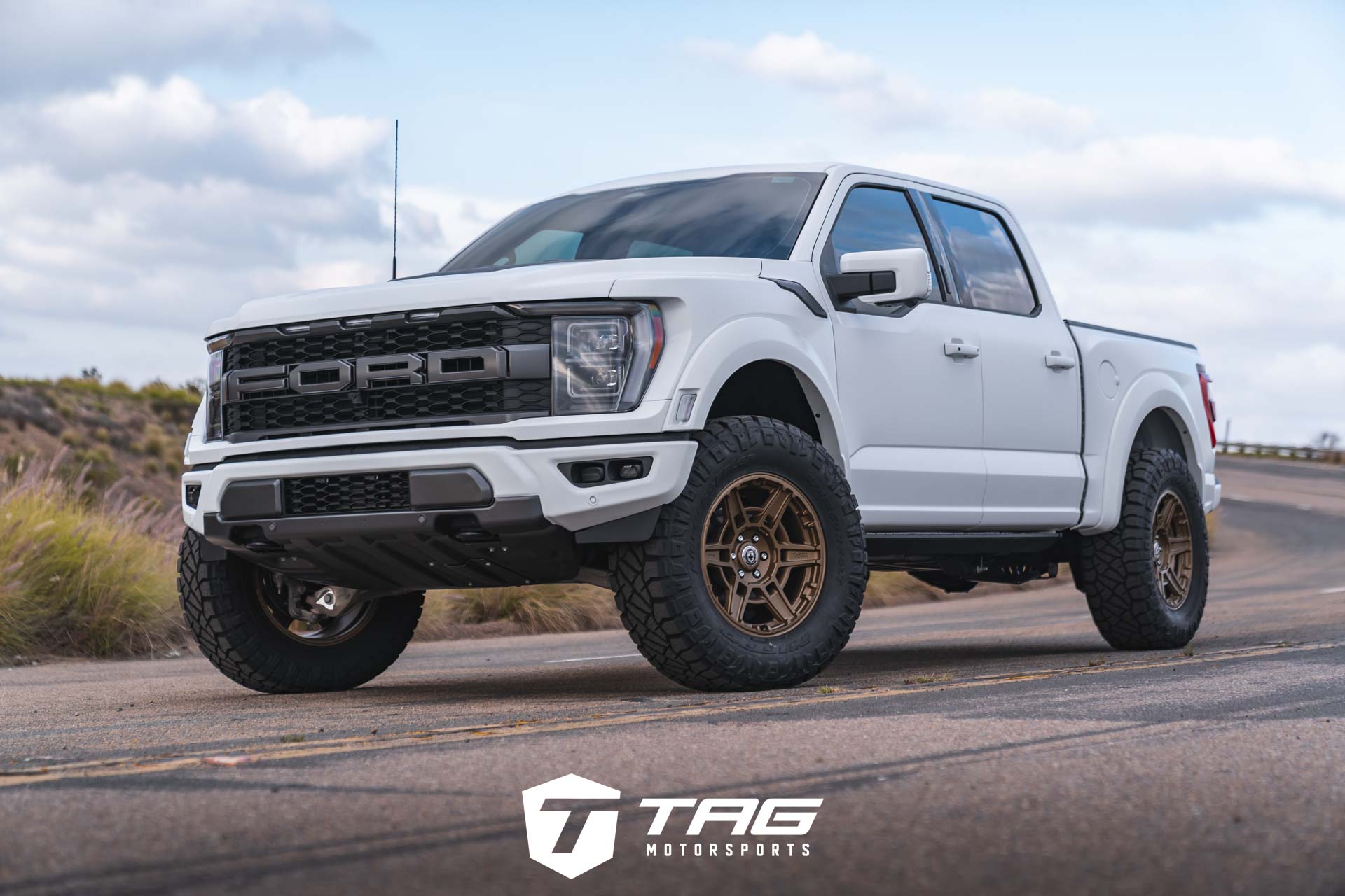 Raptor on Flowform FT1 Wheels