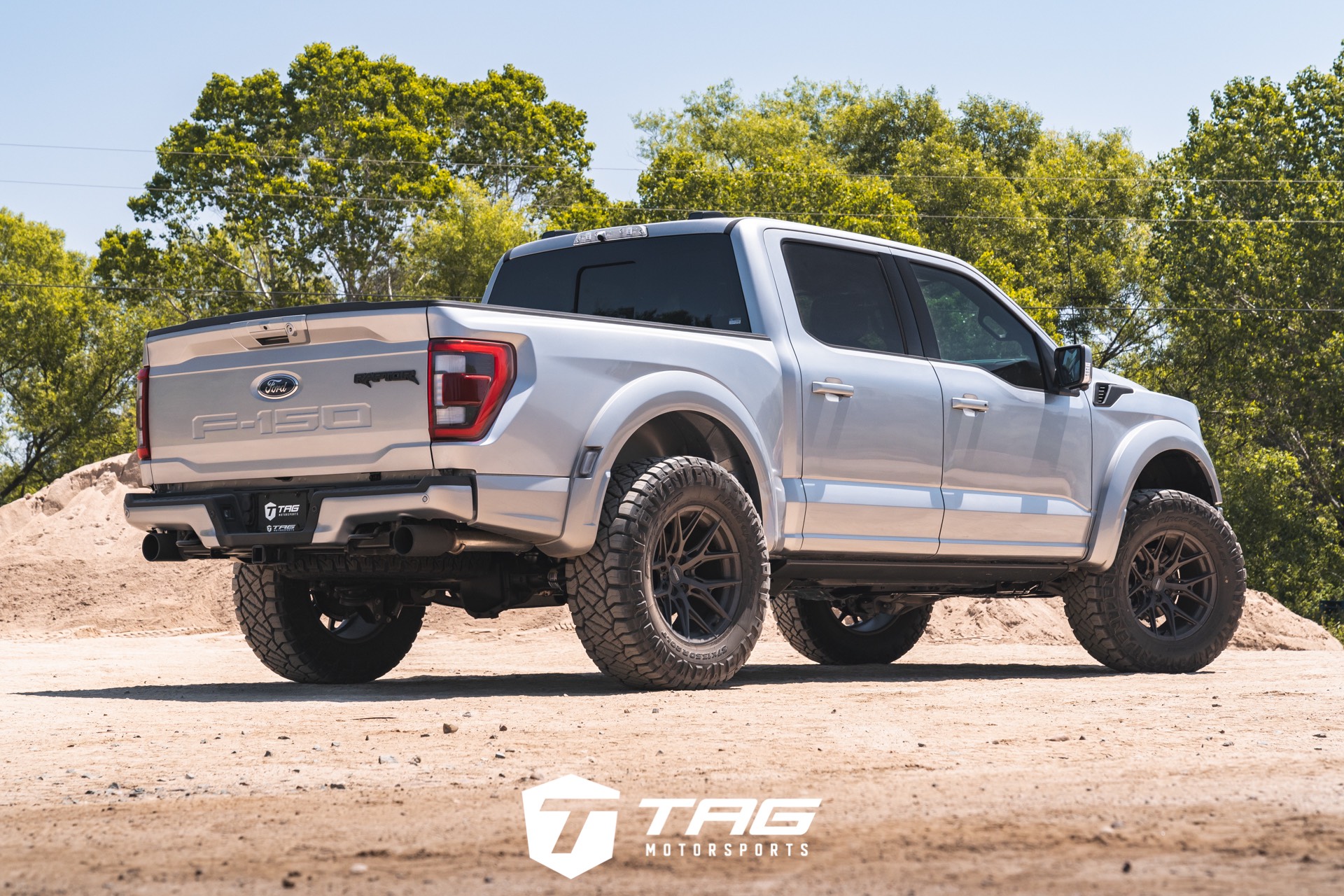 Raptor on Vossen HF6-4 Super Deep Wheels