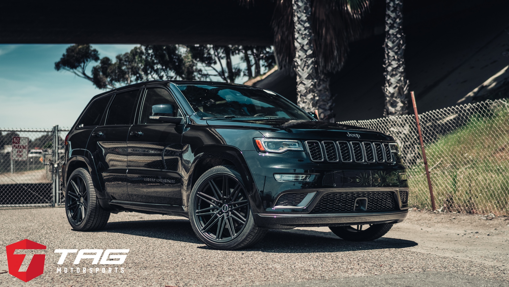 20' Jeep Grand Cherokee on Vossen CV10 Wheels