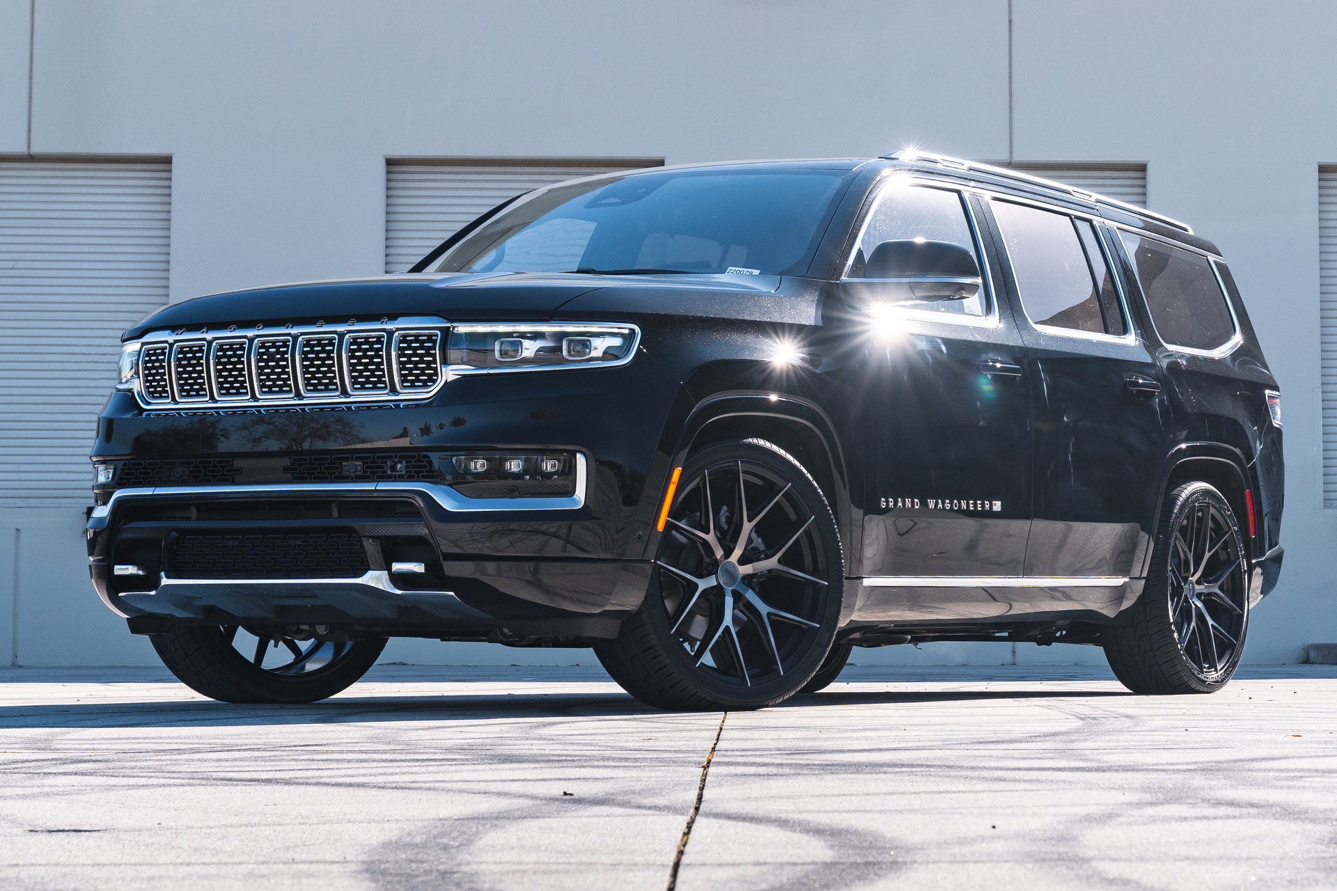 Grand Wagoneer on Vossen HF6-4 Wheels