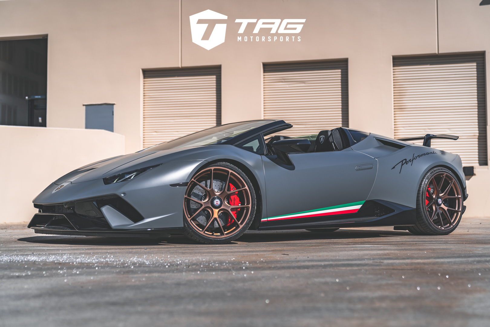 Huracan Performante Spyder on HRE P101 Wheels