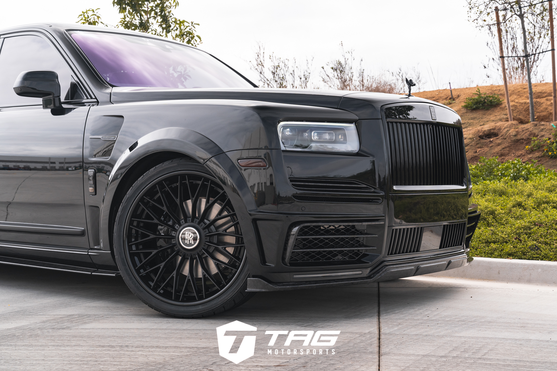 Mansory Cullinan on AL13 Wheels