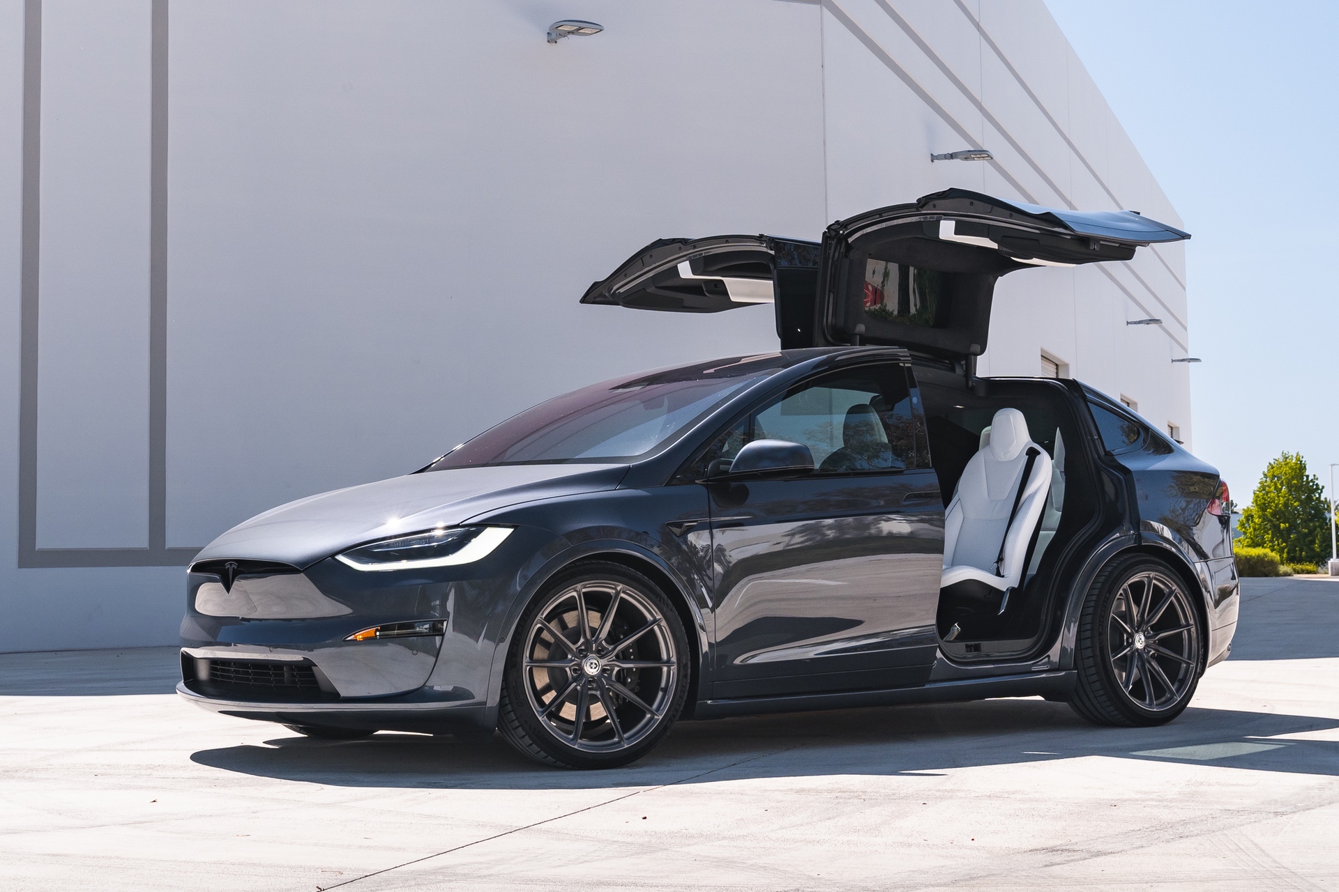 Model X Plaid Lowered on HRE P104SC Wheels