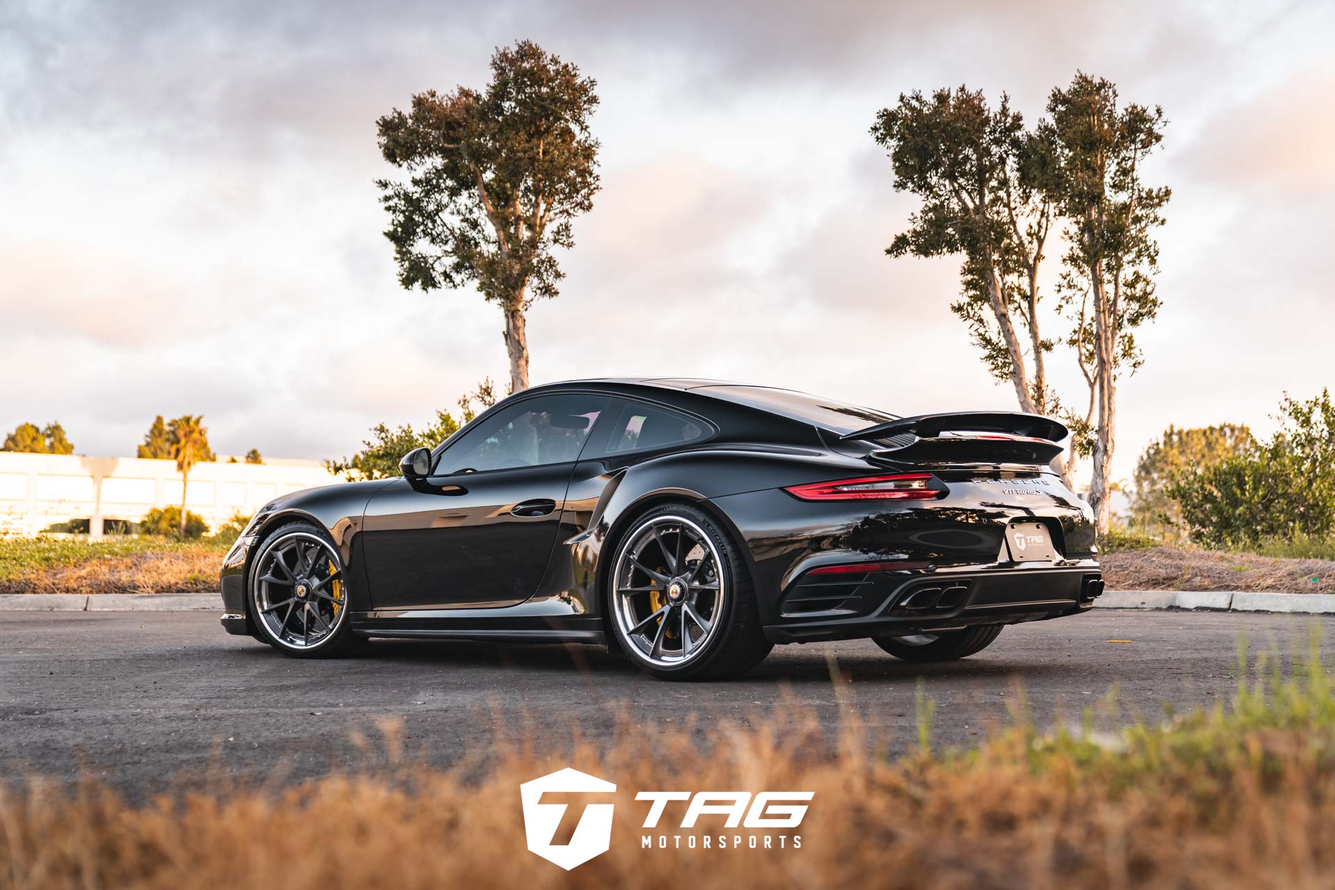 991.2 Turbo S on HRE S204 Wheels