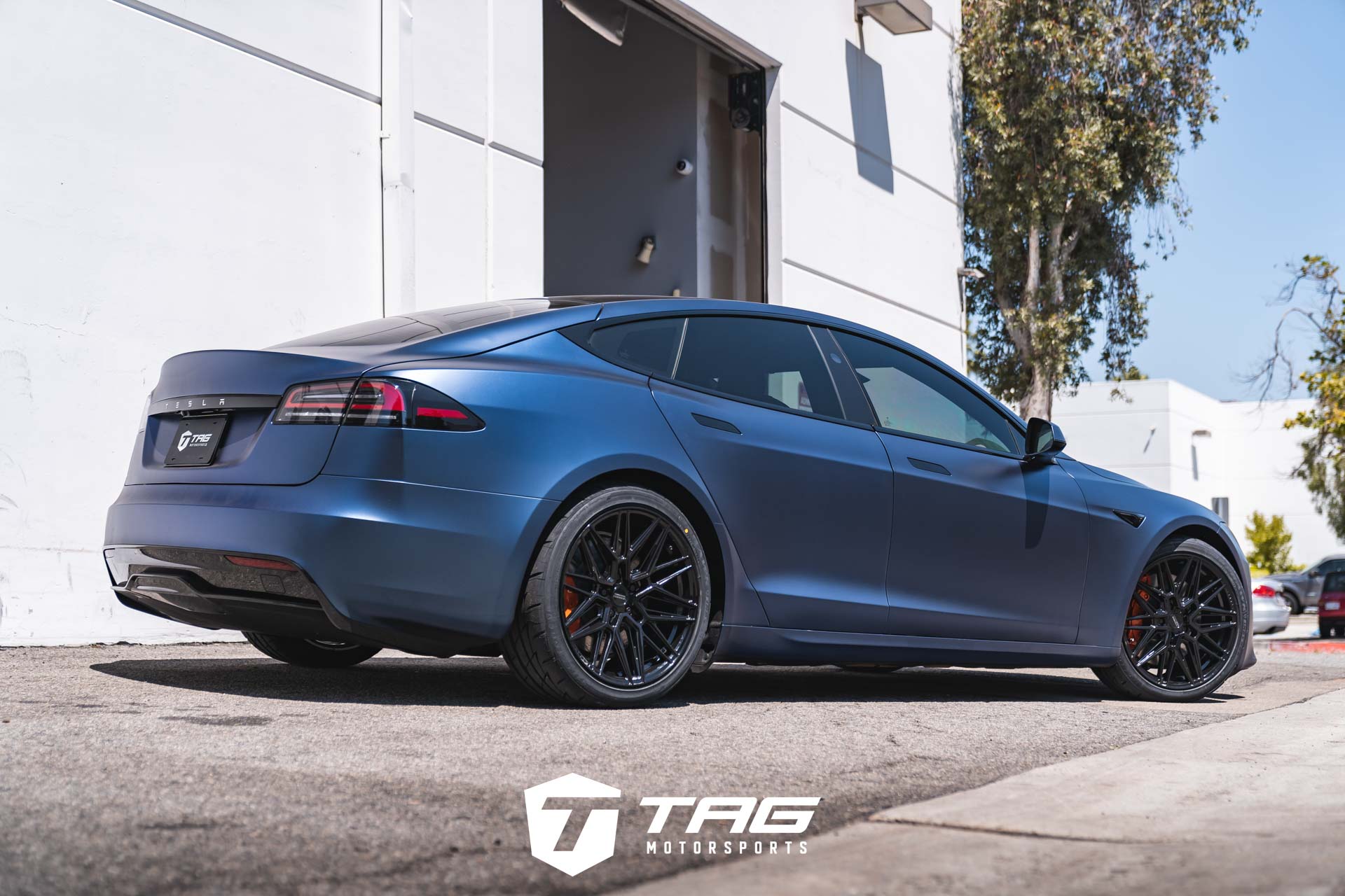 Model S on Vossen HF-7 Wheels