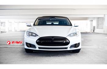 13' Tesla Model S BlackOut