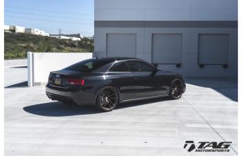 15' RS5 on HRE P104