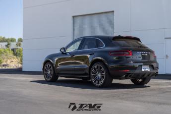 16' Macan with TechArt Springs