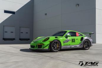 16' GT3RS on HRE Wheels