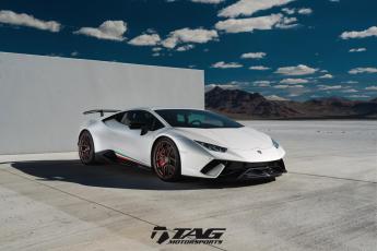 18' Performante on HRE R101LW