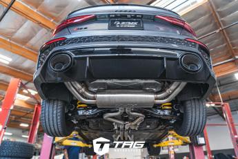 8Y RS3 on KW Springs with APR Exhaust