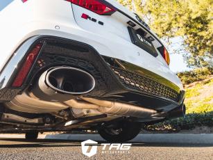 C8 RS6 with Akrapovic Exhaust on Vossen GNS1 Wheels