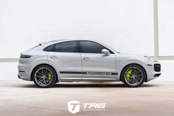 Cayenne Turbo S e-Hybrid with CETE Lowering