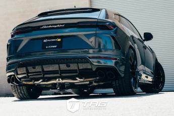 Urus with Soul Exhaust & Painted Calipers