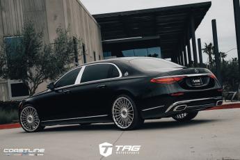 Maybach S580 on Vossen HF-8 Wheels