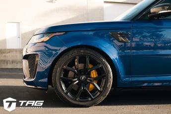 Range Rover SVR with Painted Calipers