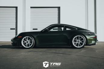 TAG 992.2 GT3 Touring Delivery Shoot