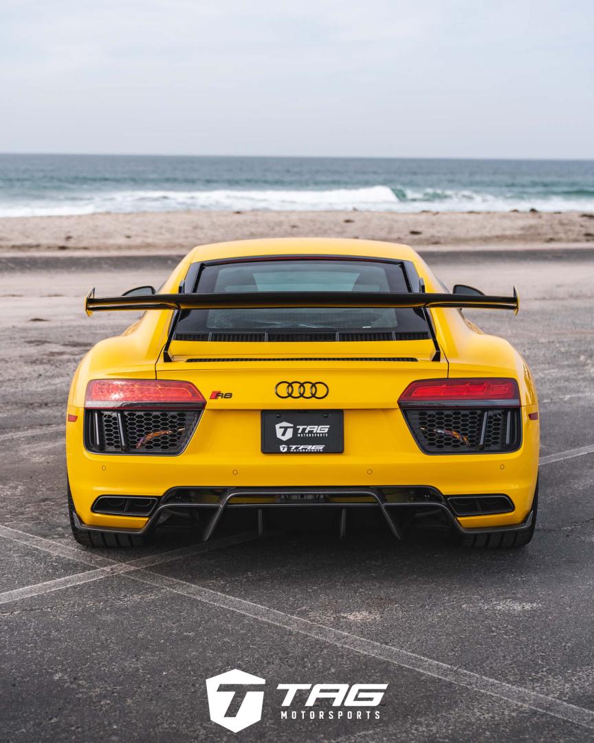 R8 V10 Equipped w/ 1016 Carbon Diffuser | TAG Motorsports | Audizine ...