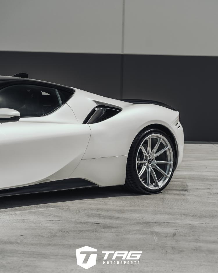 SF90 Stradale on HRE P104 Wheels